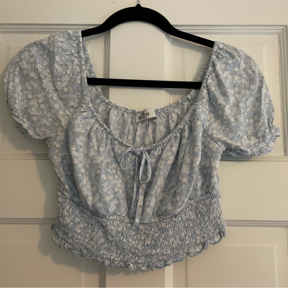 Hollister Blue and White Smocked Puff Sleeve Blouse Size XS